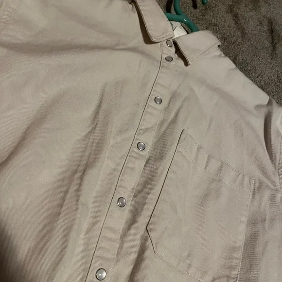 Button up jacket - Picture 3 of 3
